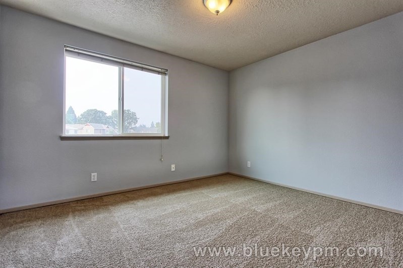 2 Bed, 1.5 Baths Condo in Kevanna Park in VANCOUVER, WA 98682