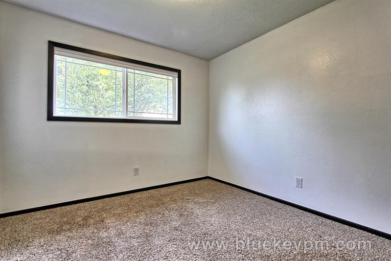 3 Bed and 1.5 Bath Near Heritage High School in Orchards in VANCOUVER