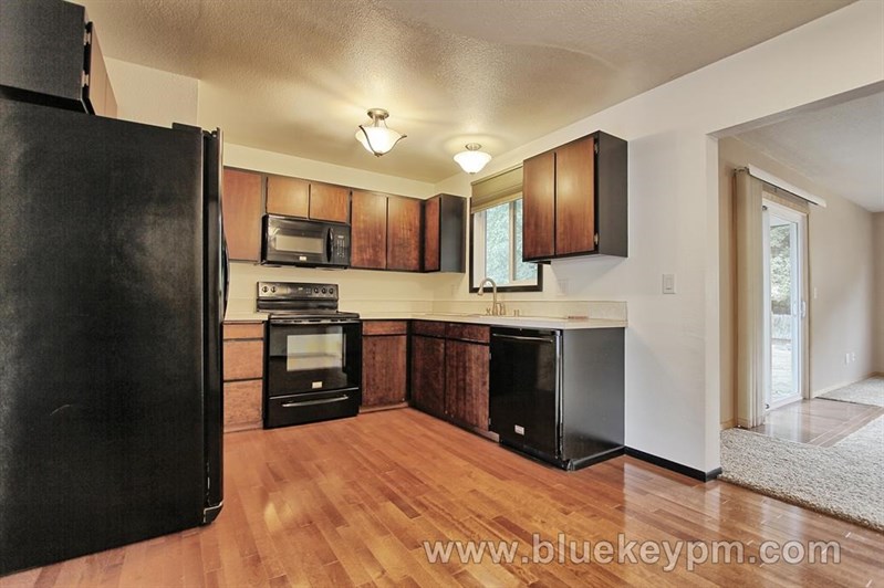 3 Bed and 1.5 Bath Near Heritage High School in Orchards in VANCOUVER, WA 98682